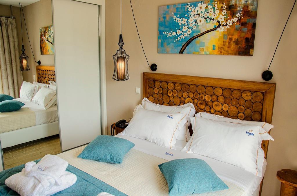 Hatzoudis Luxury * Chrysi Ammoudia