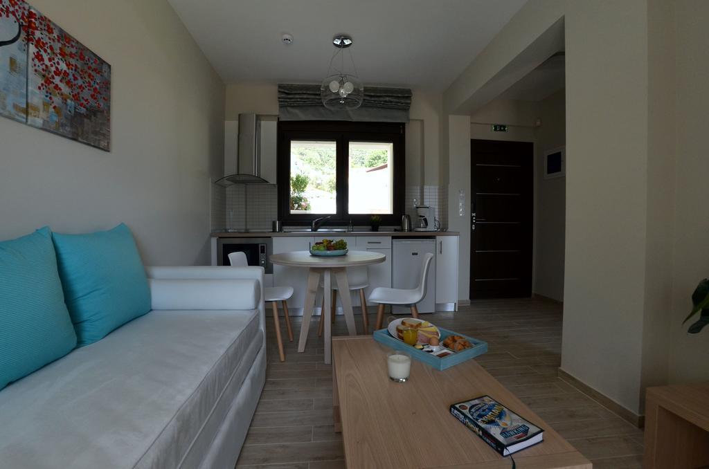 Hatzoudis Luxury